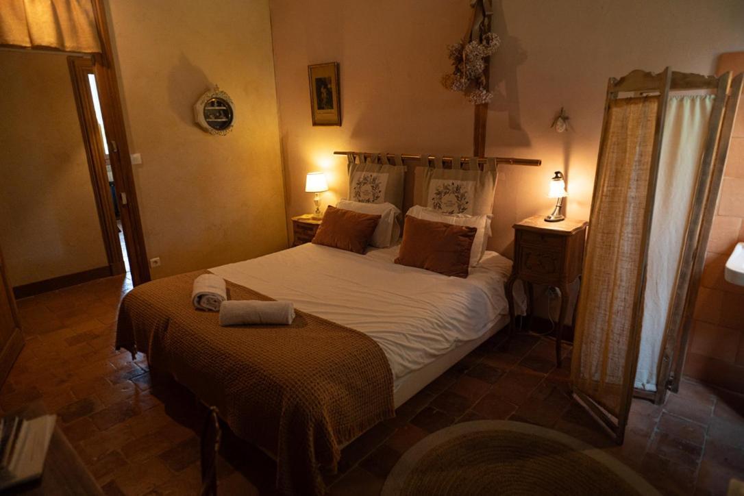 Les Jardins Des Soussilanges Bed & Breakfast Ceron ภายนอก รูปภาพ