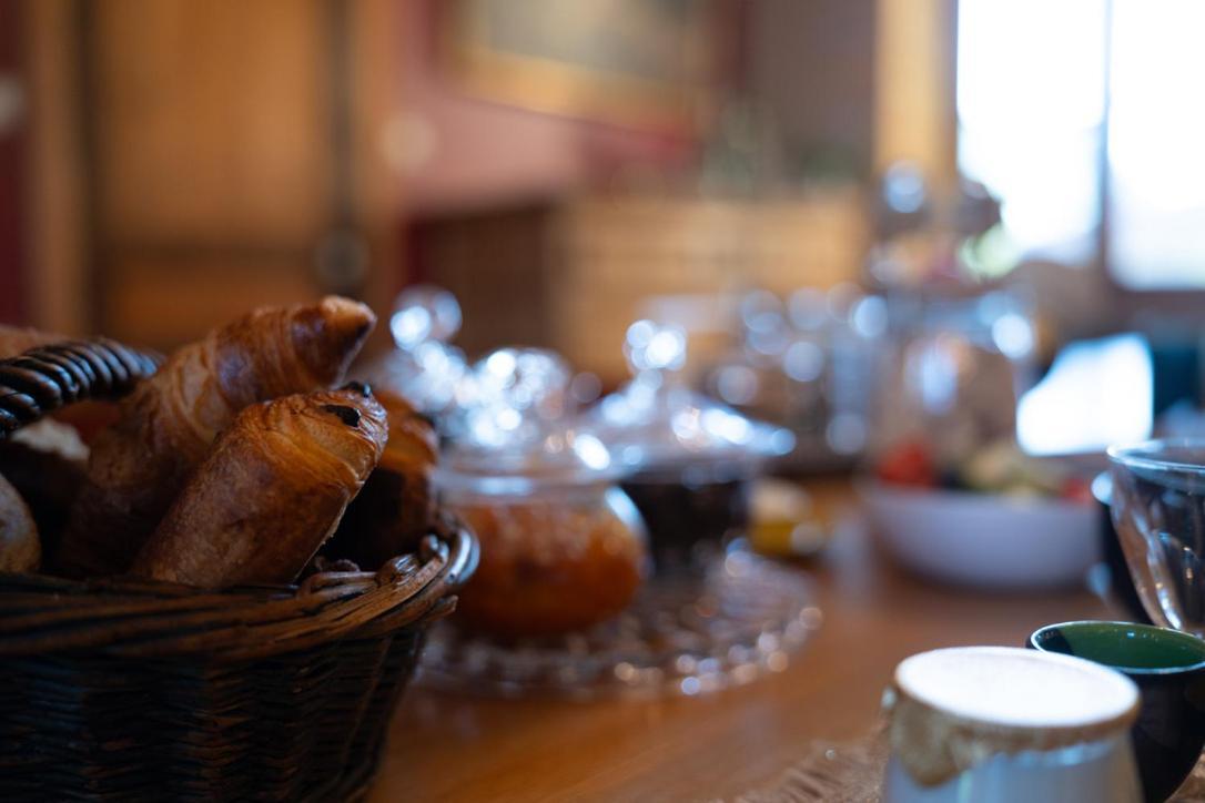 Les Jardins Des Soussilanges Bed & Breakfast Ceron ภายนอก รูปภาพ